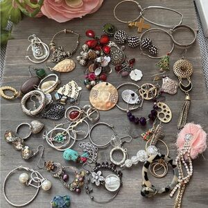 50 Single Earrings Vintage and Modern